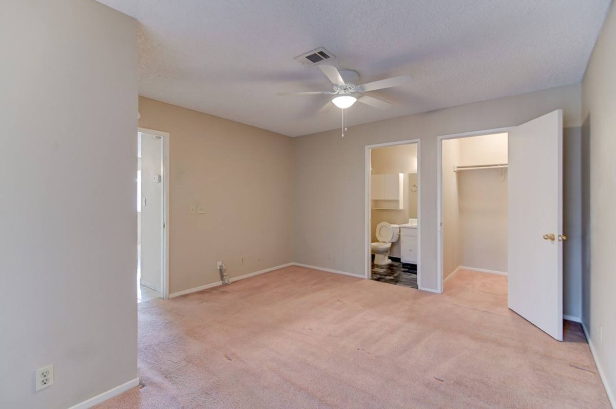 Townhouse for rent at 824 Hedge Way, Las Vegas, NV 89110