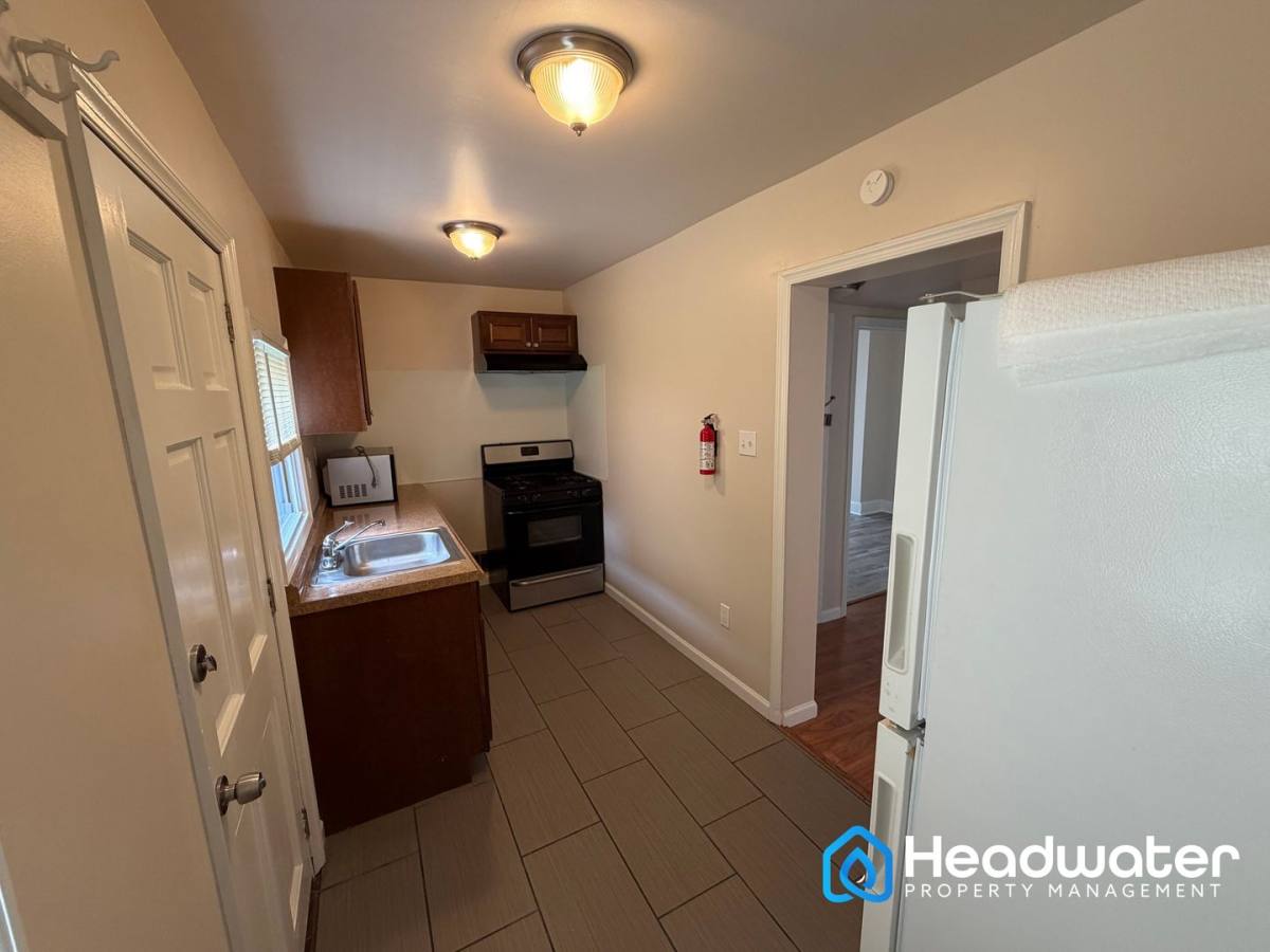 Apartment for rent at 1520 Elmwood Ave, Folcroft, PA 19032