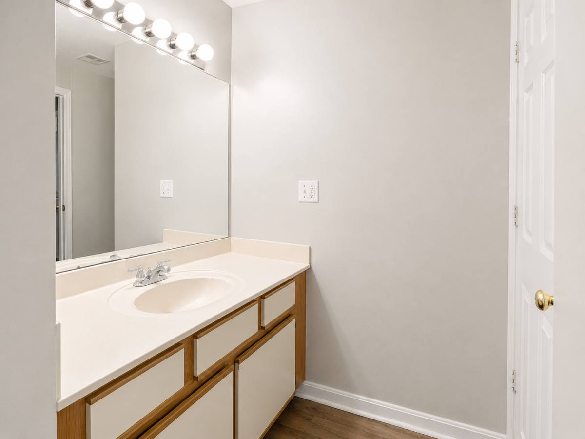 Apartment for rent at 1700 Herbert, Louisville, KY 40216