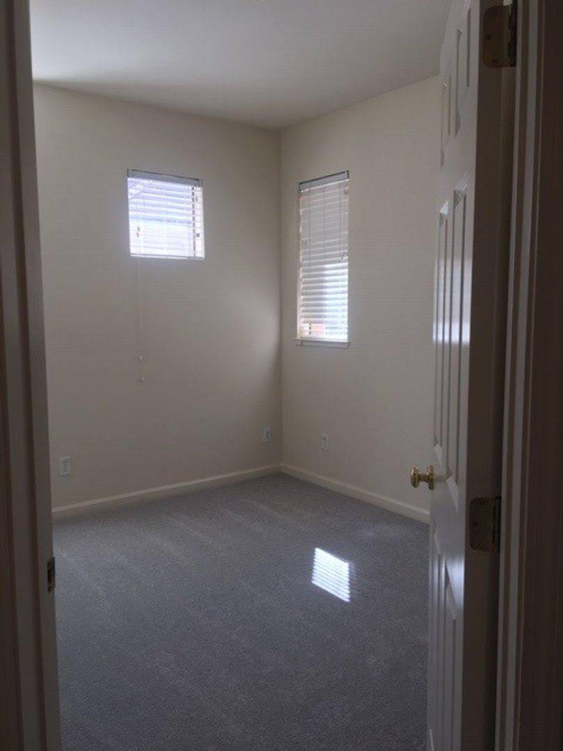 Townhouse for rent at 150 Paseo Court, Mountain View, CA 94043