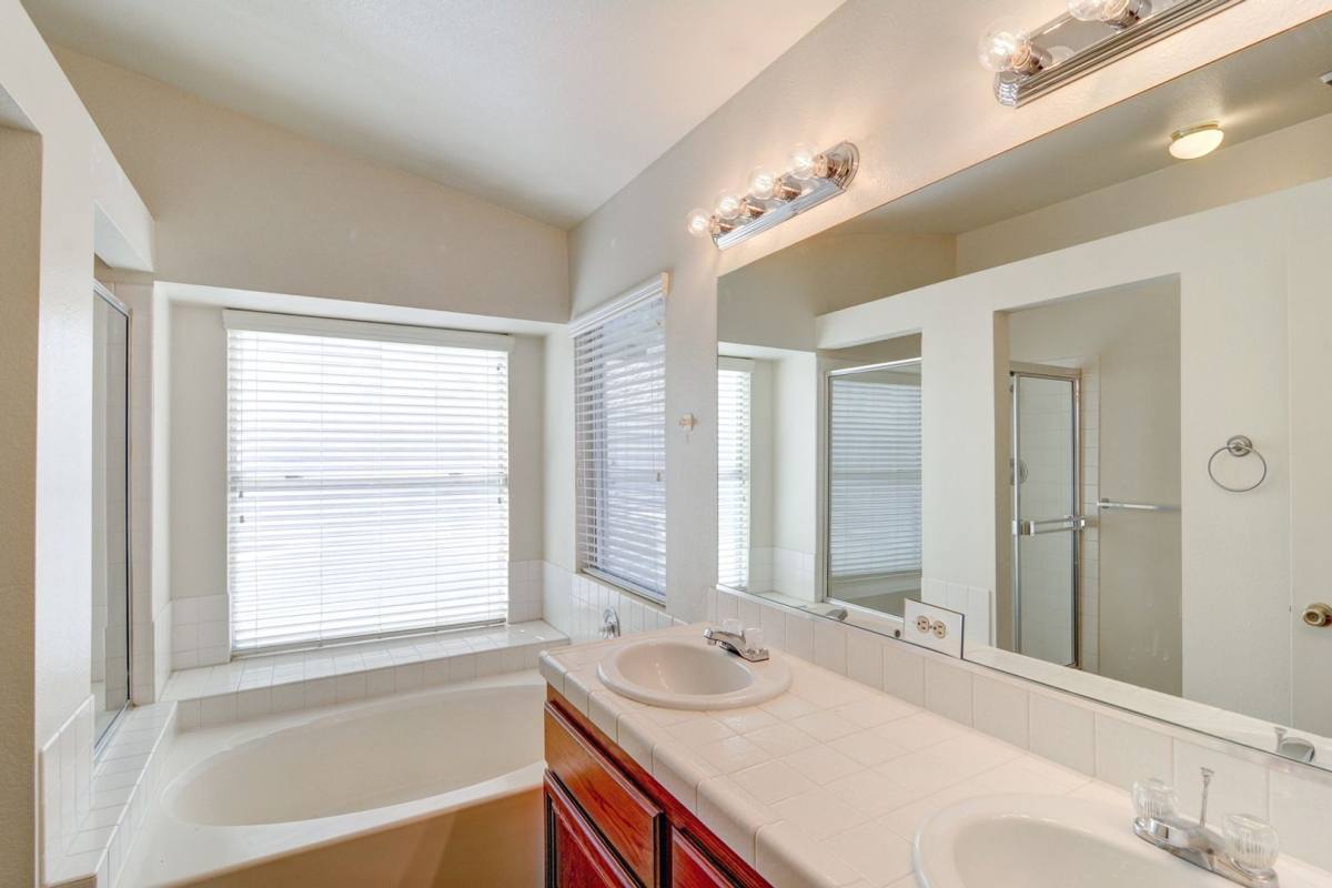 House for rent at 217 S White Cloud Circle, Henderson, NV 89074