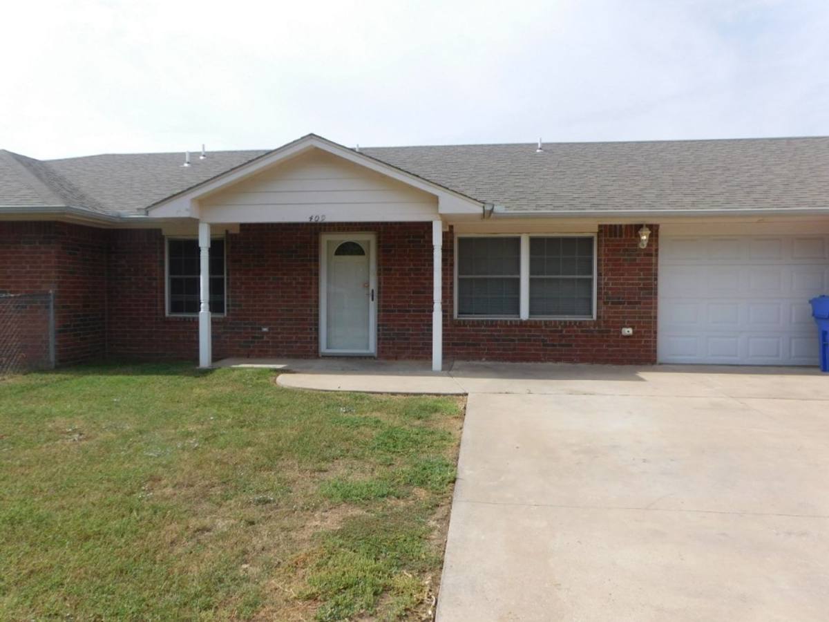 House for rent at 409 S 2nd, Cache, OK 73527