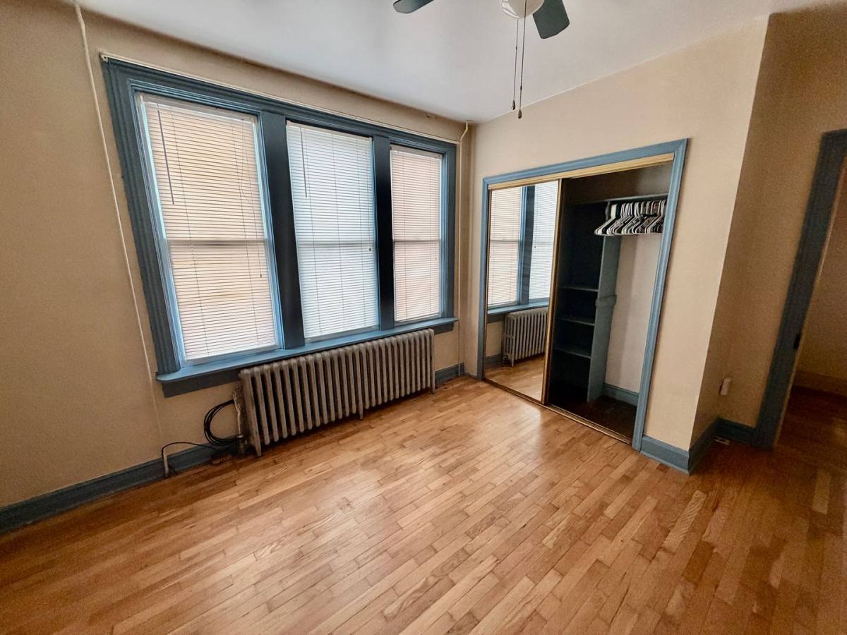 Apartment for rent at 301 Lincoln Way W, Chambersburg, PA 17201