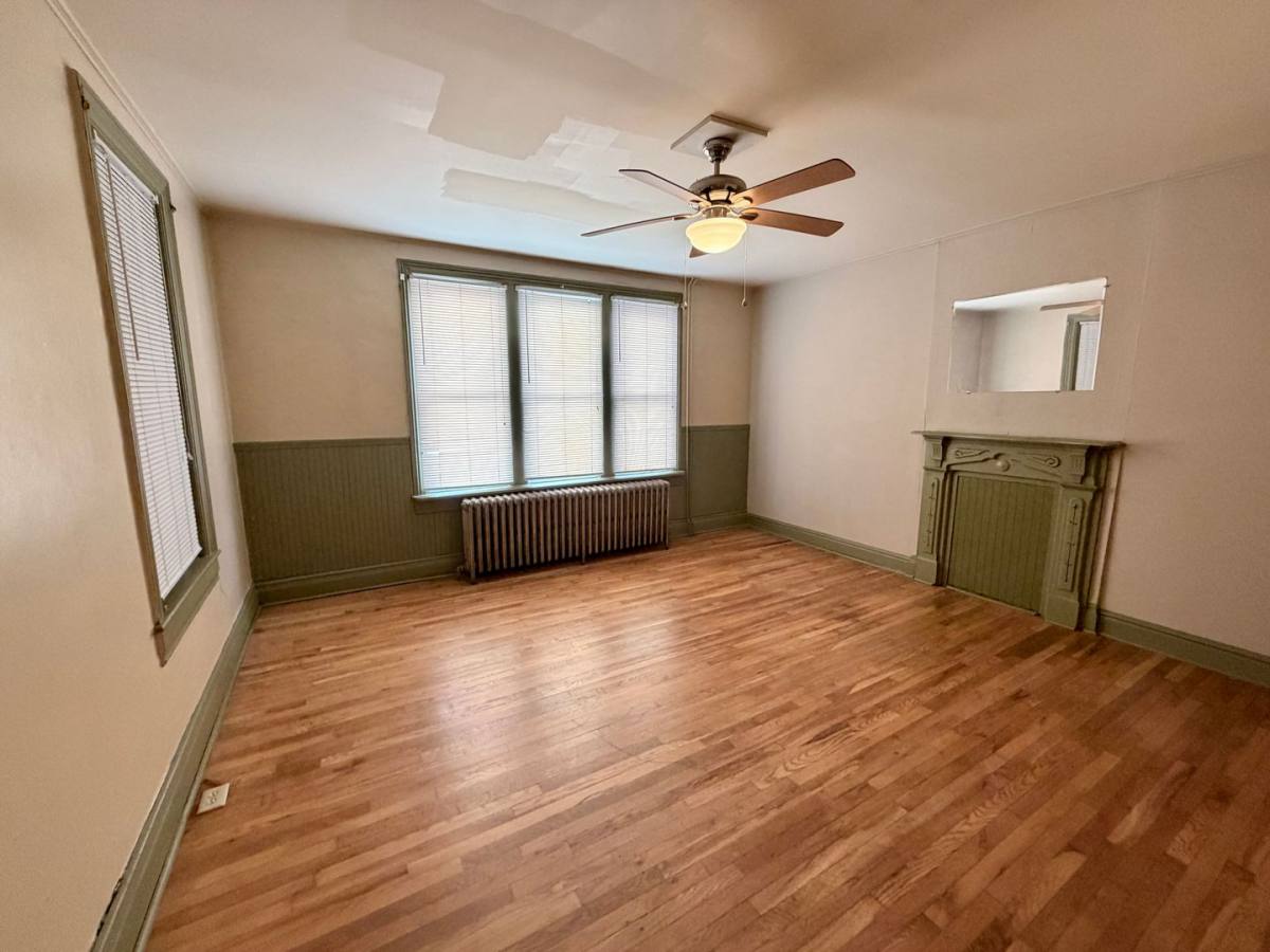 Apartment for rent at 301 Lincoln Way W, Chambersburg, PA 17201