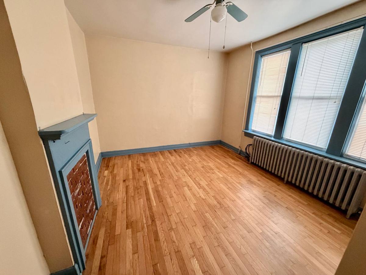 Apartment for rent at 301 Lincoln Way W, Chambersburg, PA 17201