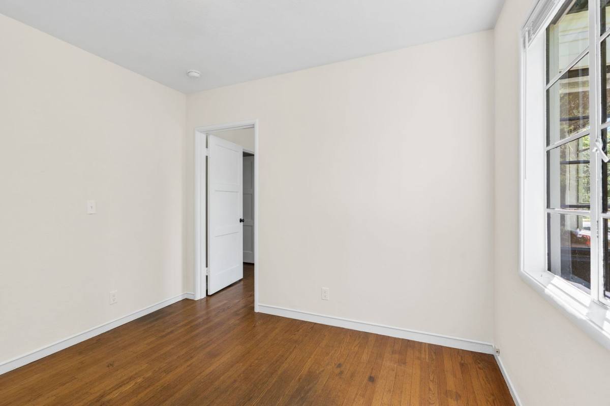 Apartment for rent at 728-734 Seminary St, Napa, CA 94559