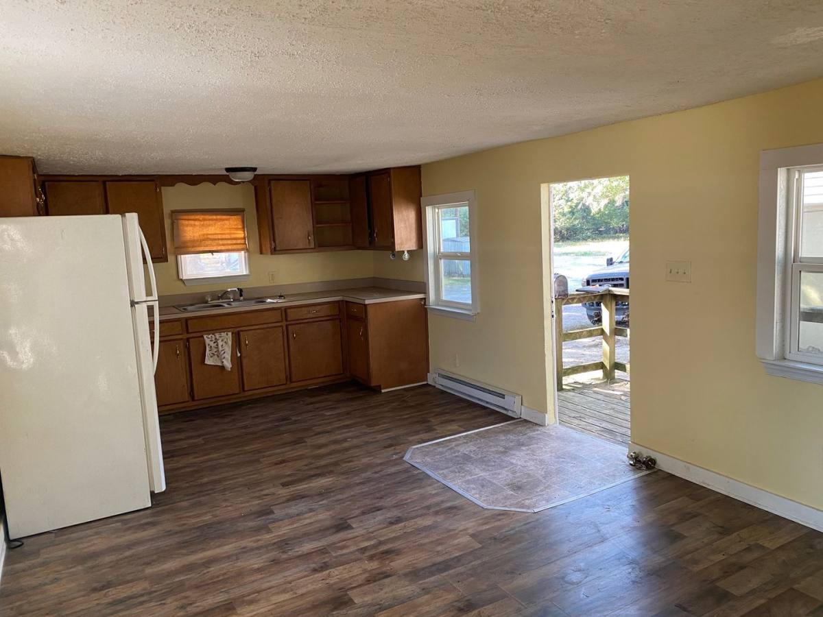 Apartment for rent at 5115 Jefferson Ave, Newport News, VA 23605