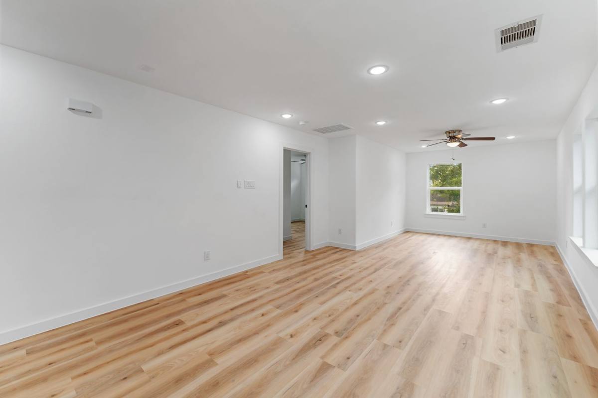 House for rent at 9324 Firnat St, Houston, TX 77016