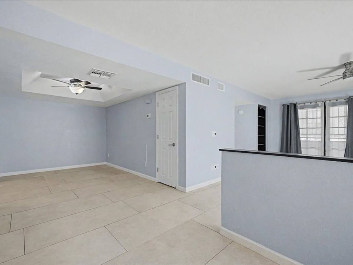 House for rent at 8271 N Oracle Rd, Tucson, AZ 85704