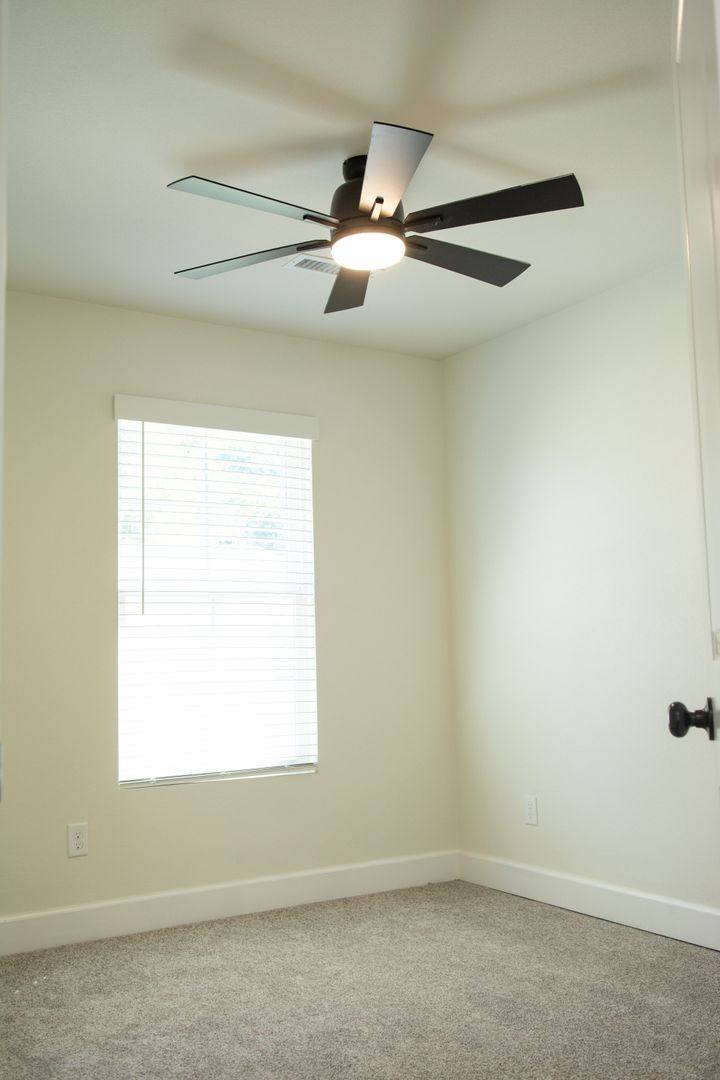 Townhouse for rent at 158 N Centennial Ave, West Fork, AR 72774