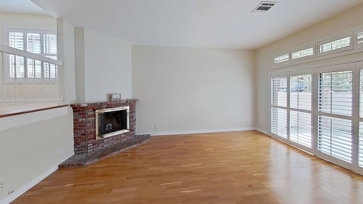 Townhouse for rent at 22525 Sherman Way, Woodland Hills, CA 91367