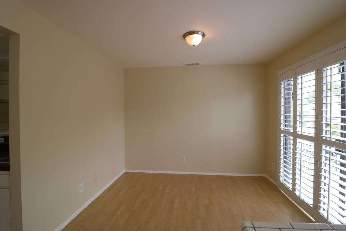 Townhouse for rent at 22525 Sherman Way, Woodland Hills, CA 91367