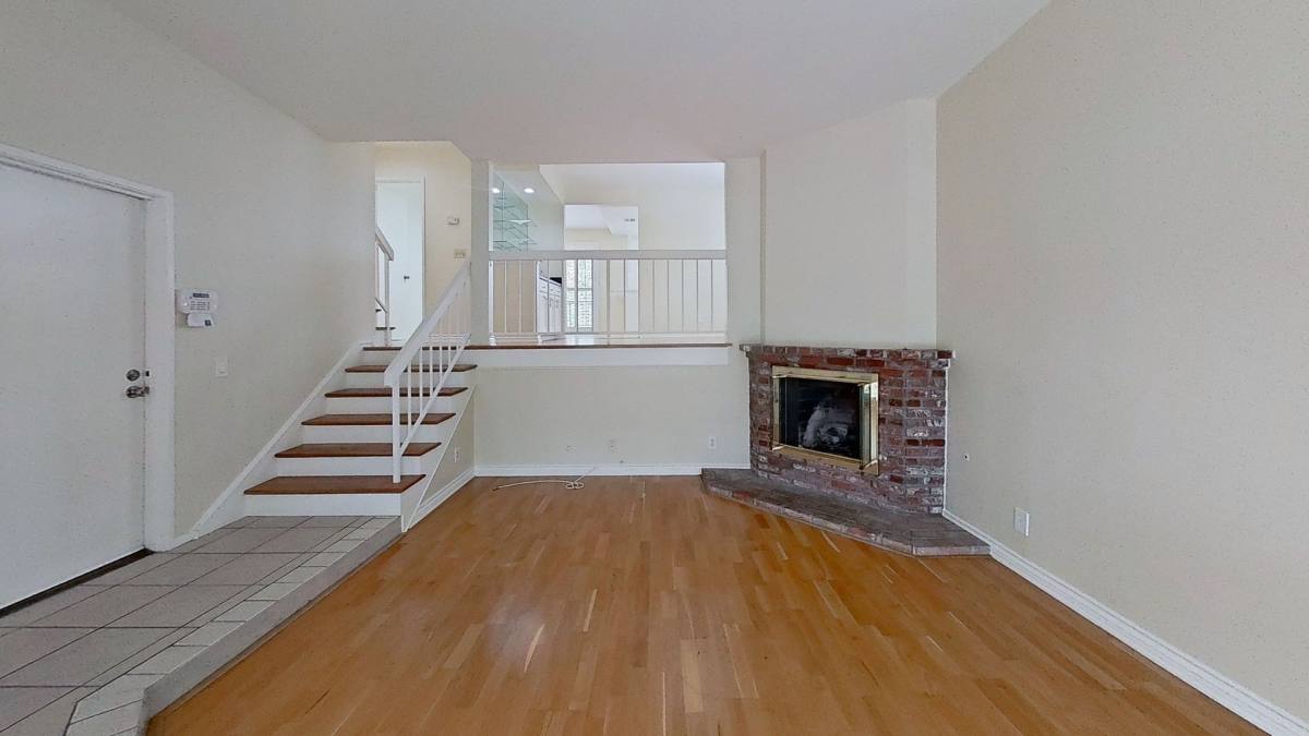 Townhouse for rent at 22525 Sherman Way, Woodland Hills, CA 91367