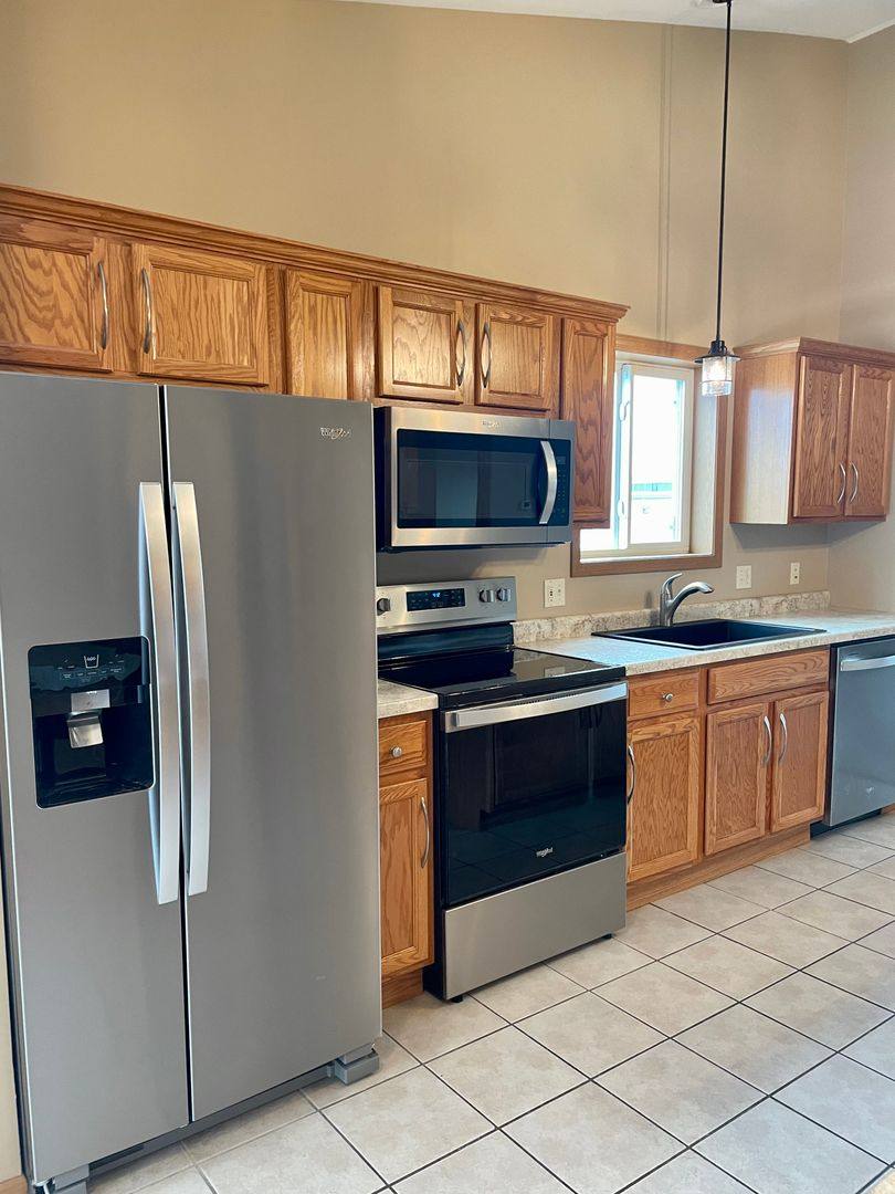 Apartment for rent at 3552-3558 E Meadows Place, Eau Claire, WI 54701