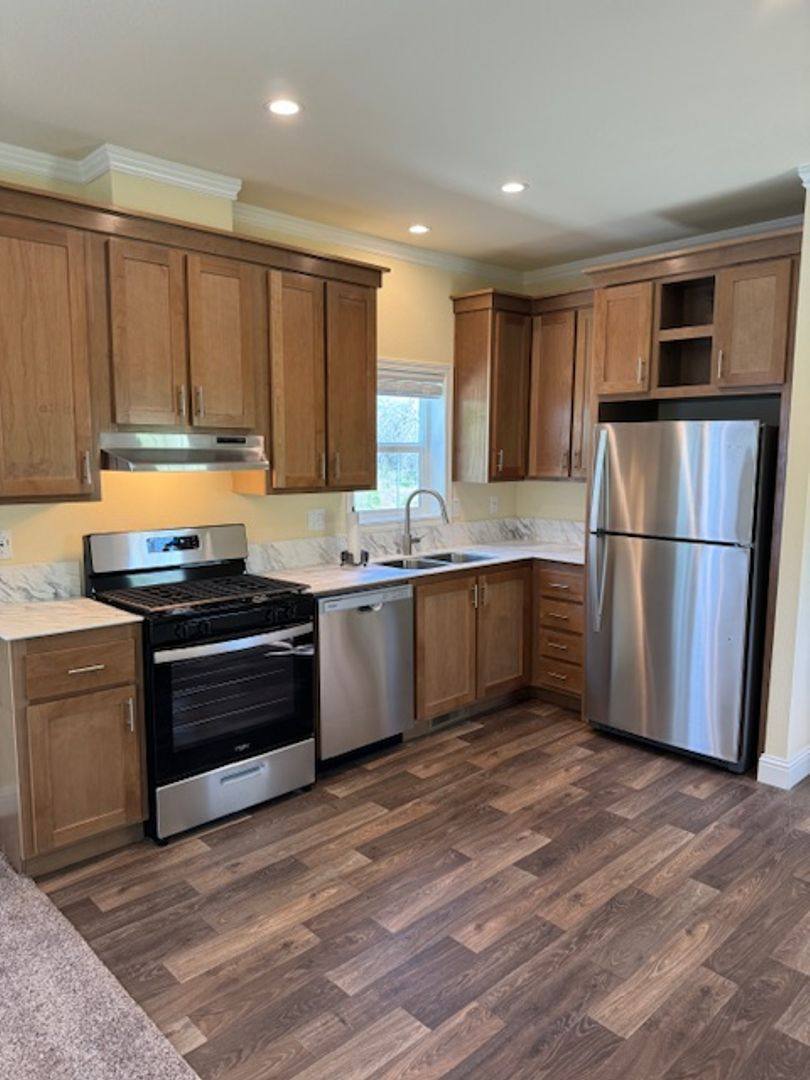 House for rent at 13962 Shangrila Dr, Redding, CA 96003