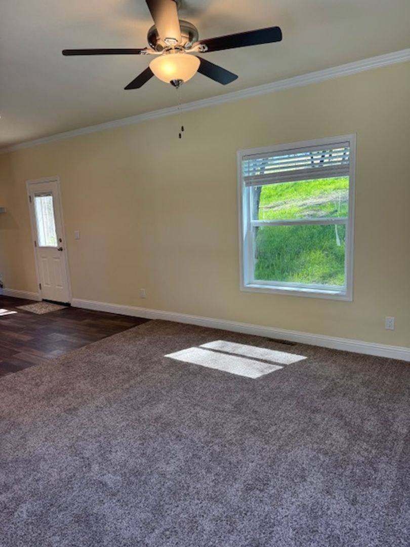 House for rent at 13962 Shangrila Dr, Redding, CA 96003