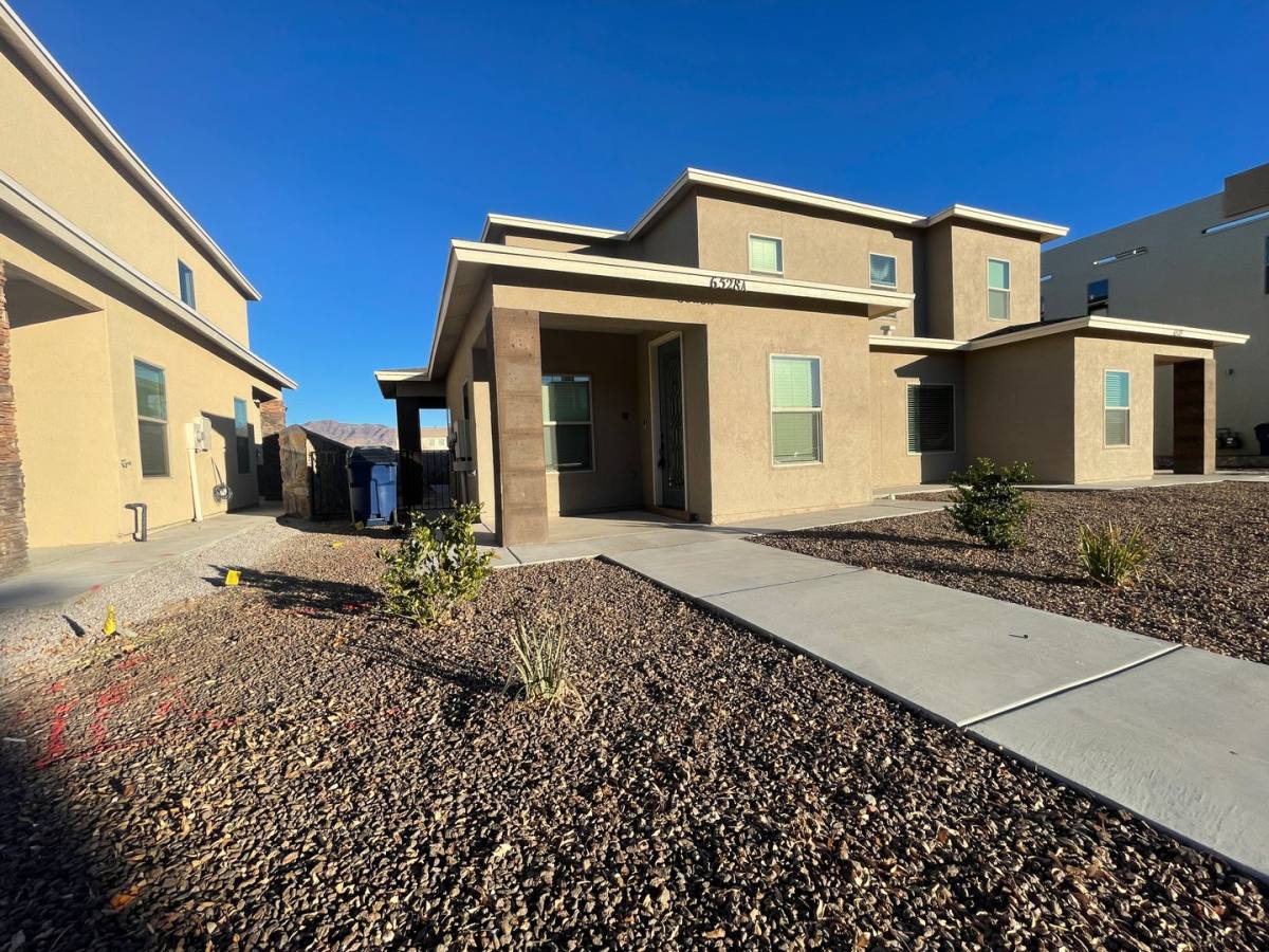 Townhouse for rent at 6528 Hoop St, El Paso, TX 79932