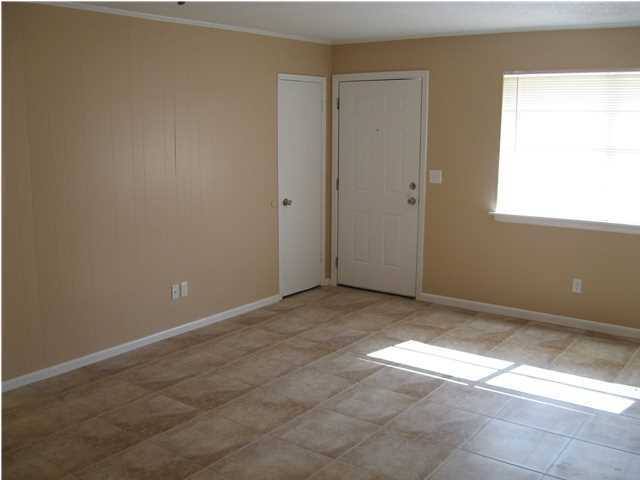 House for rent at 545 Hickory Ave #B, Niceville, FL 32578