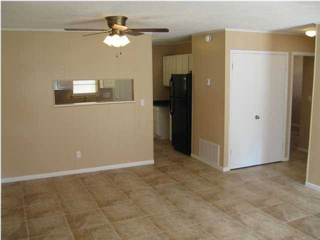 House for rent at 545 Hickory Ave #B, Niceville, FL 32578
