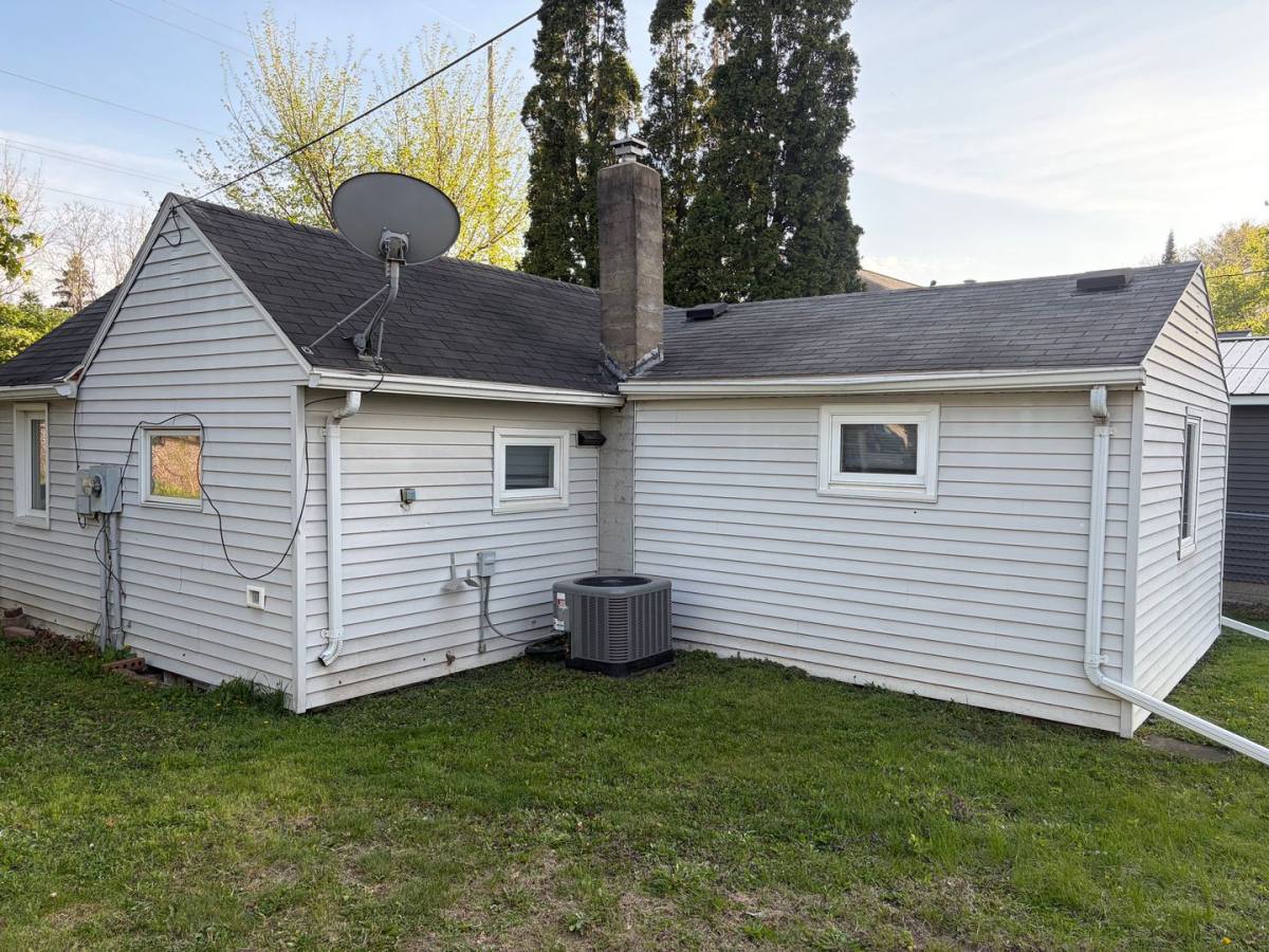 House for rent at 1513 2nd St NE, Rochester, MN 55906