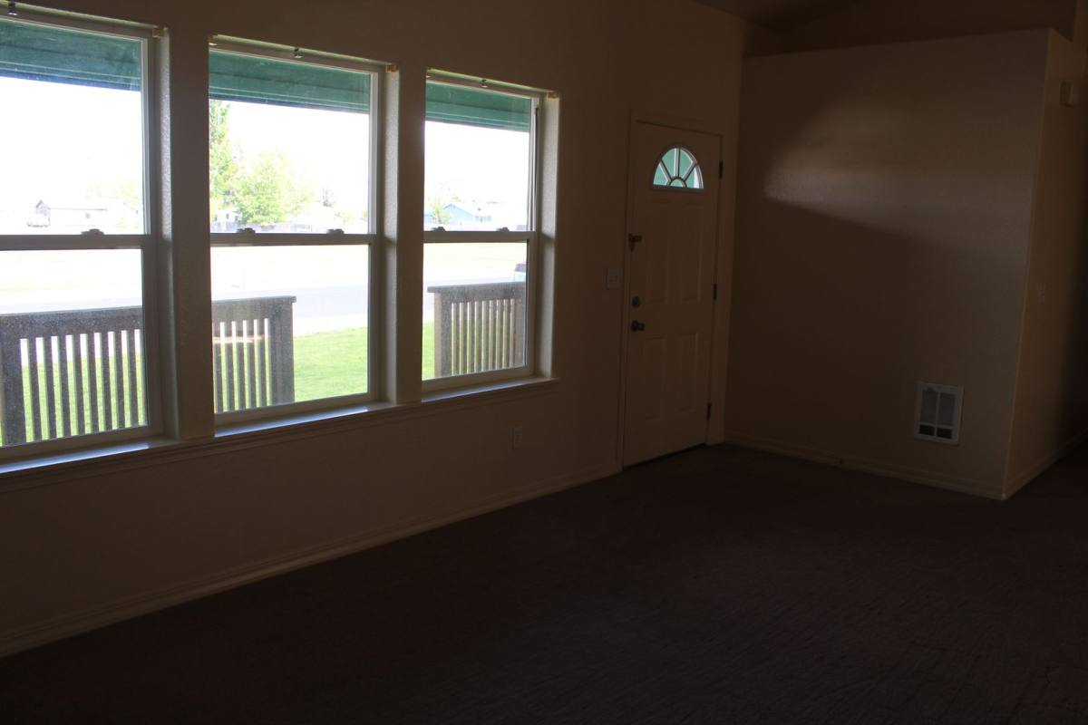 House for rent at 304 Willow St, Merrill, OR 97633