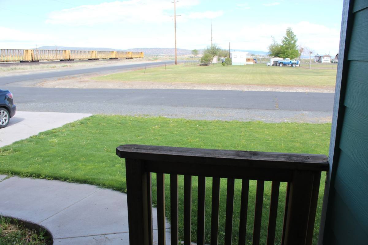 House for rent at 304 Willow St, Merrill, OR 97633