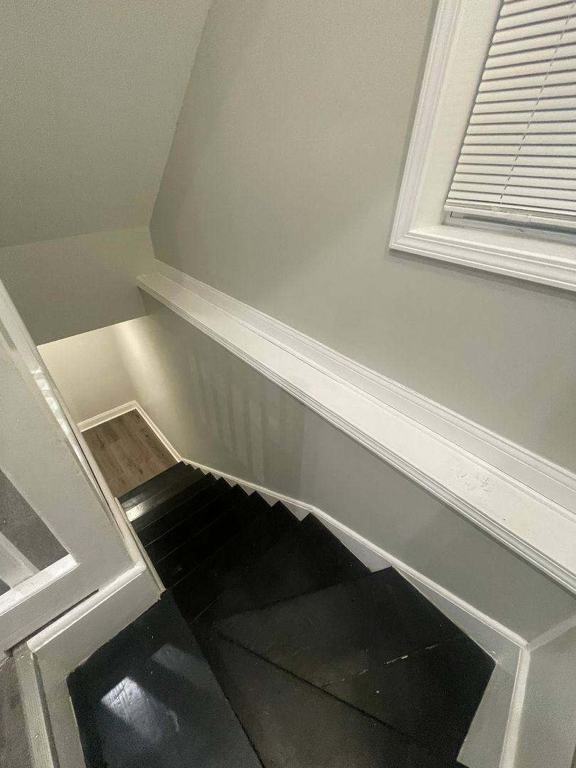 Apartment for rent at 930 W 35th St, Chicago, IL 60609