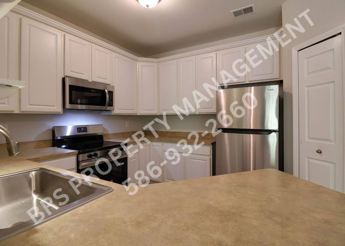 Condo for rent at 25675 Maritime Circle N, Harrison Township, MI 48045