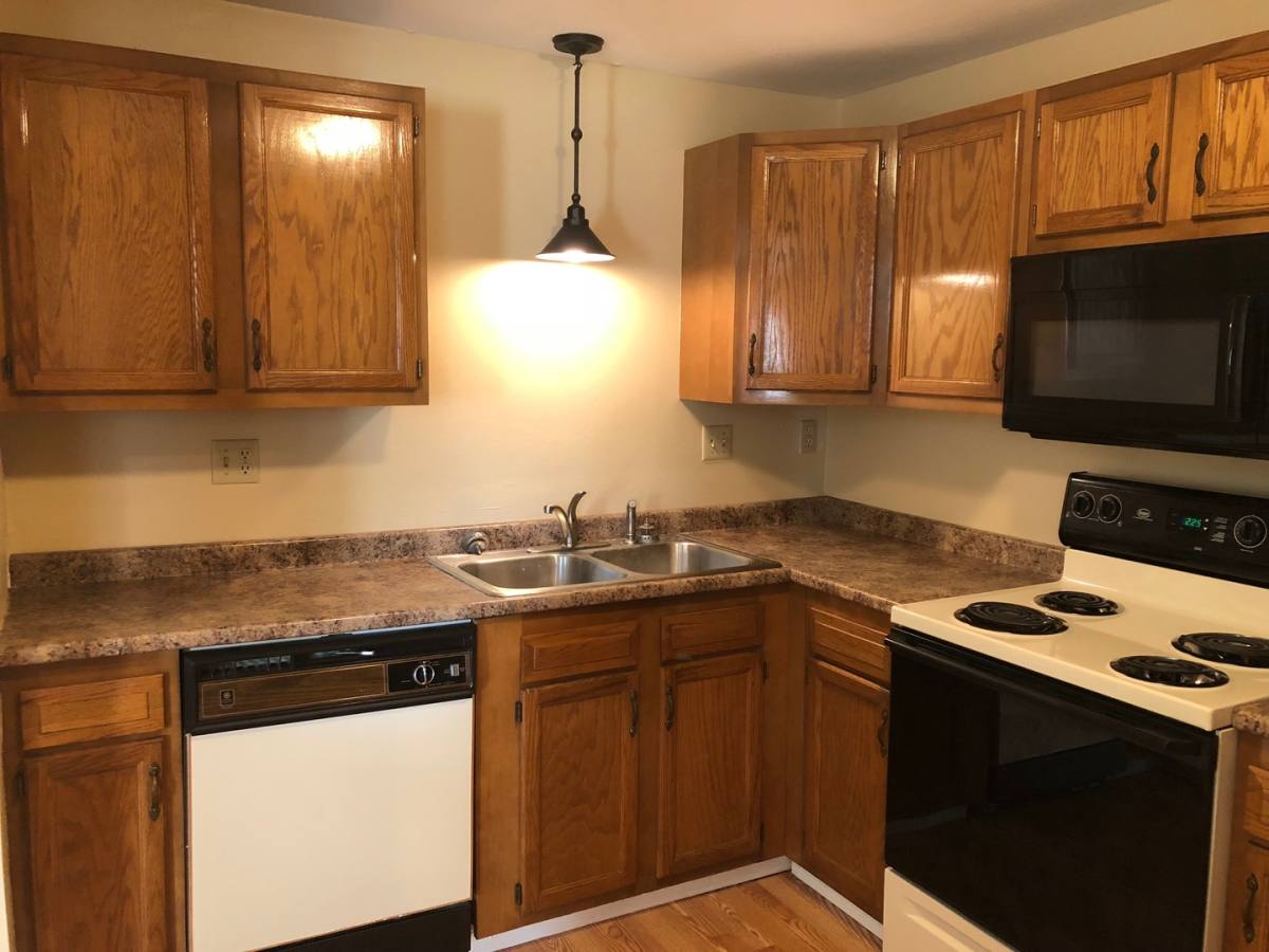 Apartment for rent at 469 Glendale Dr, Endicott, NY 13760
