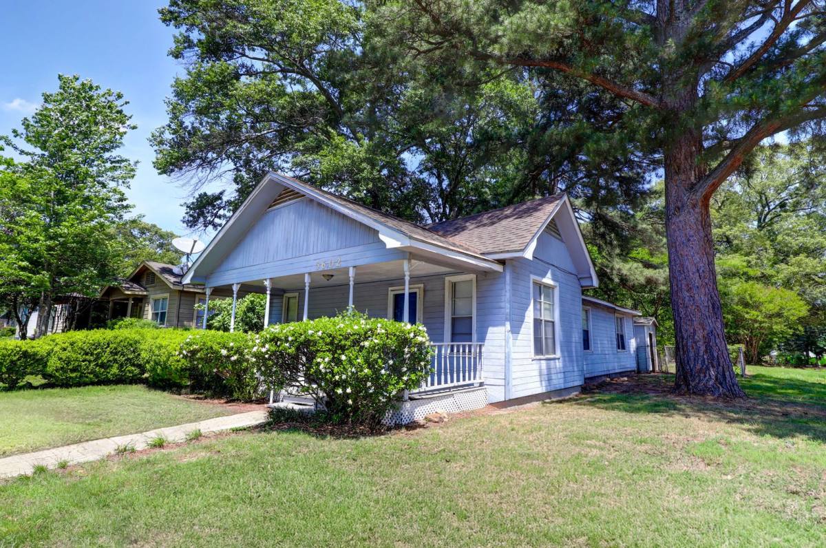 House for rent at 3602 Main St, Texarkana, TX 75501