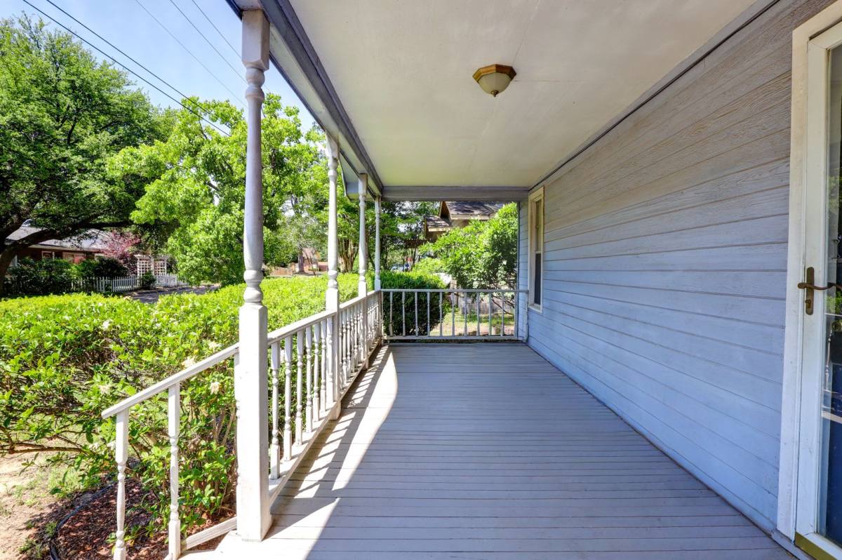 House for rent at 3602 Main St, Texarkana, TX 75501