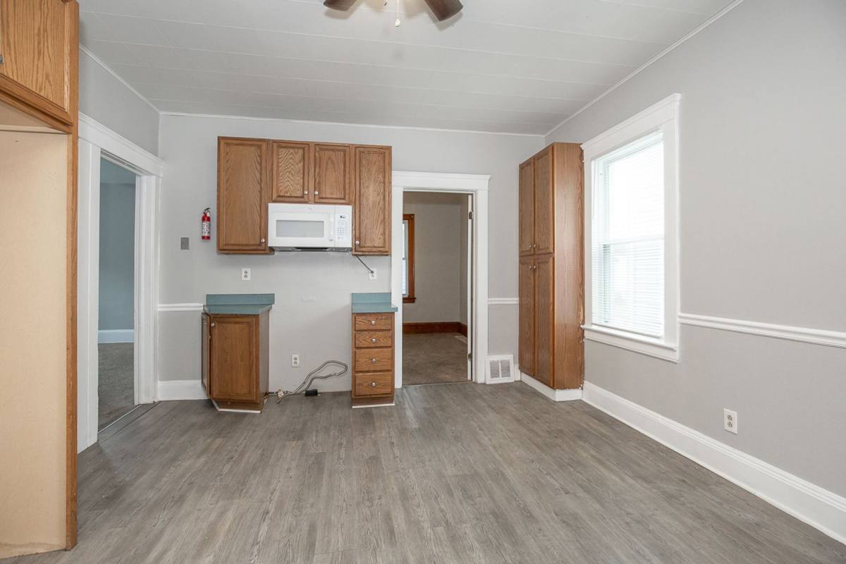 Apartment for rent at 13233 Carrington Ave, Cleveland, OH 44135