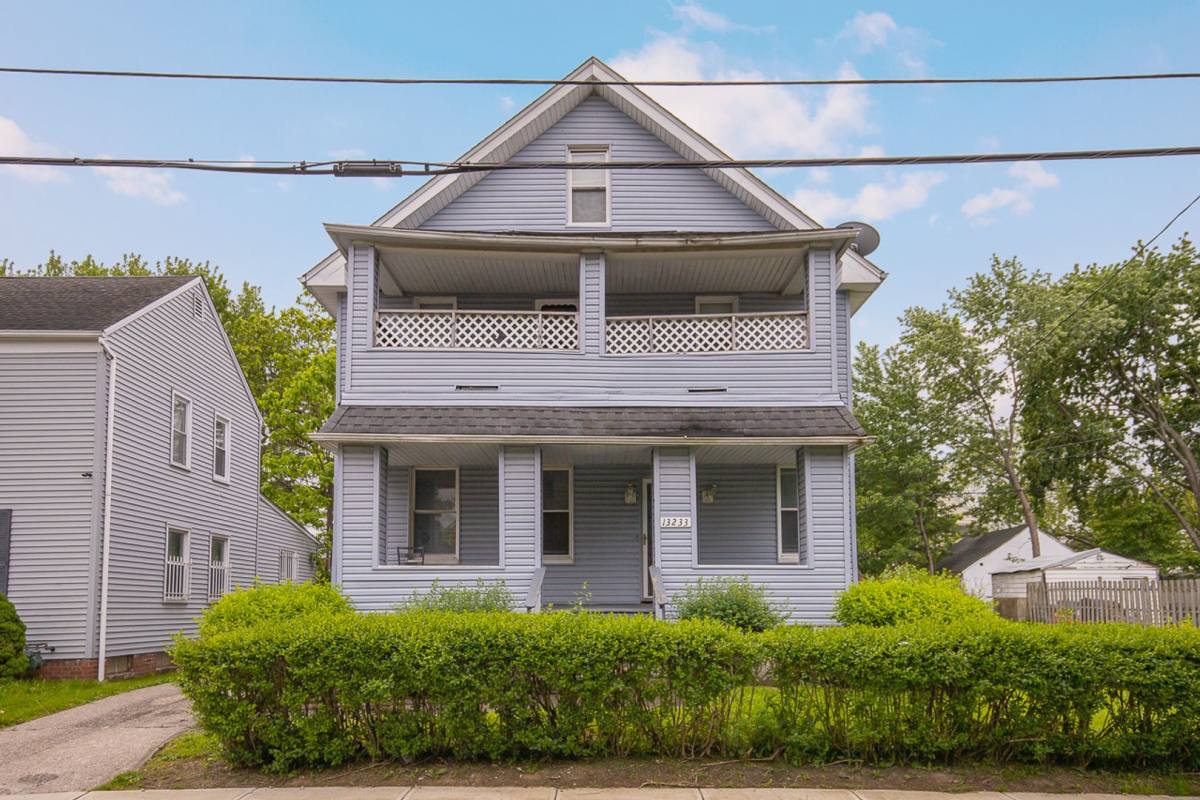 Apartment for rent at 13233 Carrington Ave, Cleveland, OH 44135