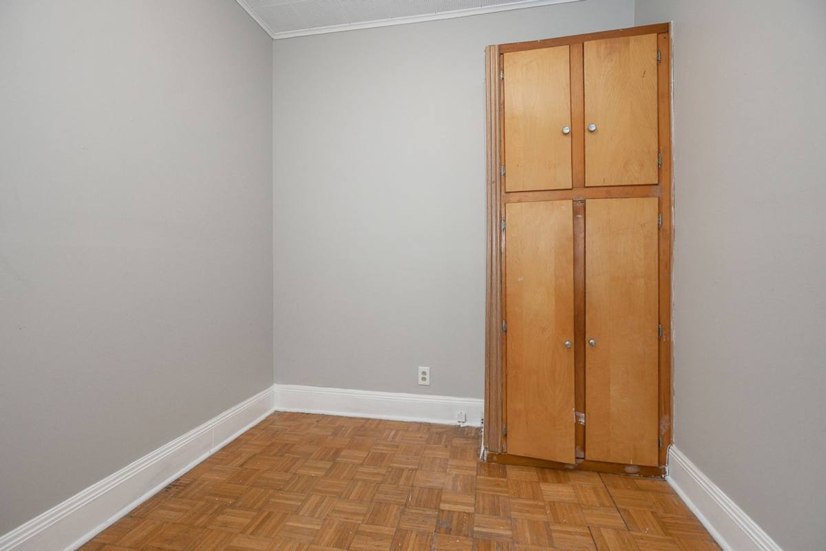 Apartment for rent at 13233 Carrington Ave, Cleveland, OH 44135