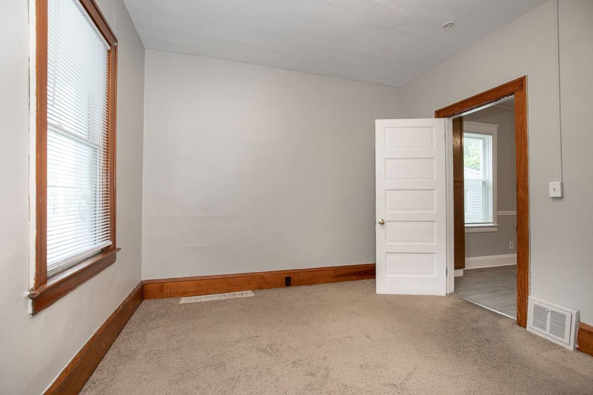 Apartment for rent at 13233 Carrington Ave, Cleveland, OH 44135
