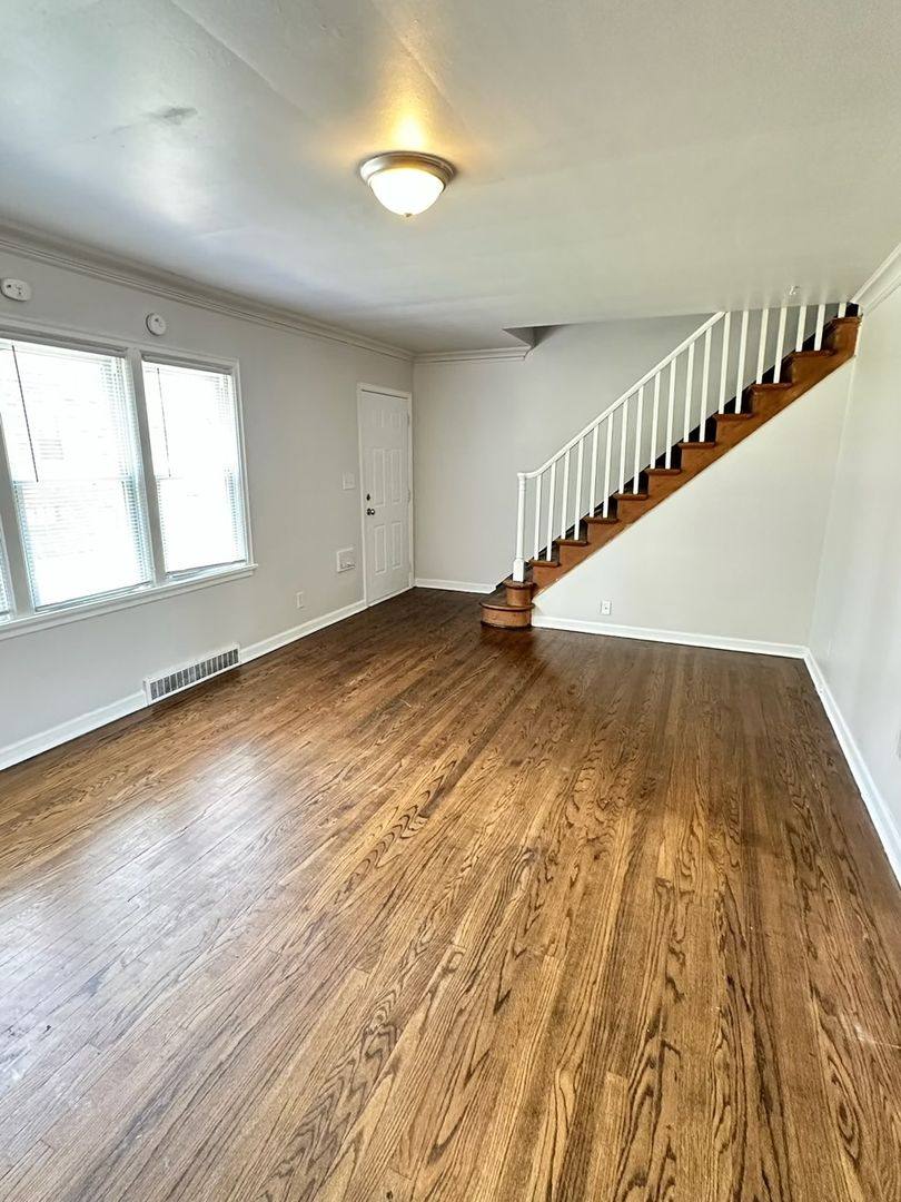 Apartment for rent at 1409 Vinton St, Omaha, NE 68108