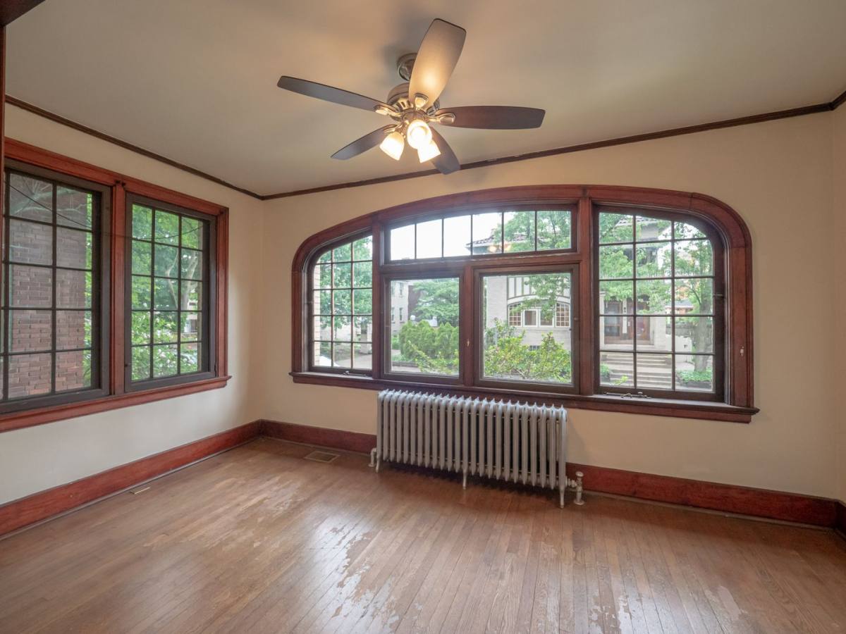 Apartment for rent at 524-526 St James Place, Pittsburgh, PA 15232