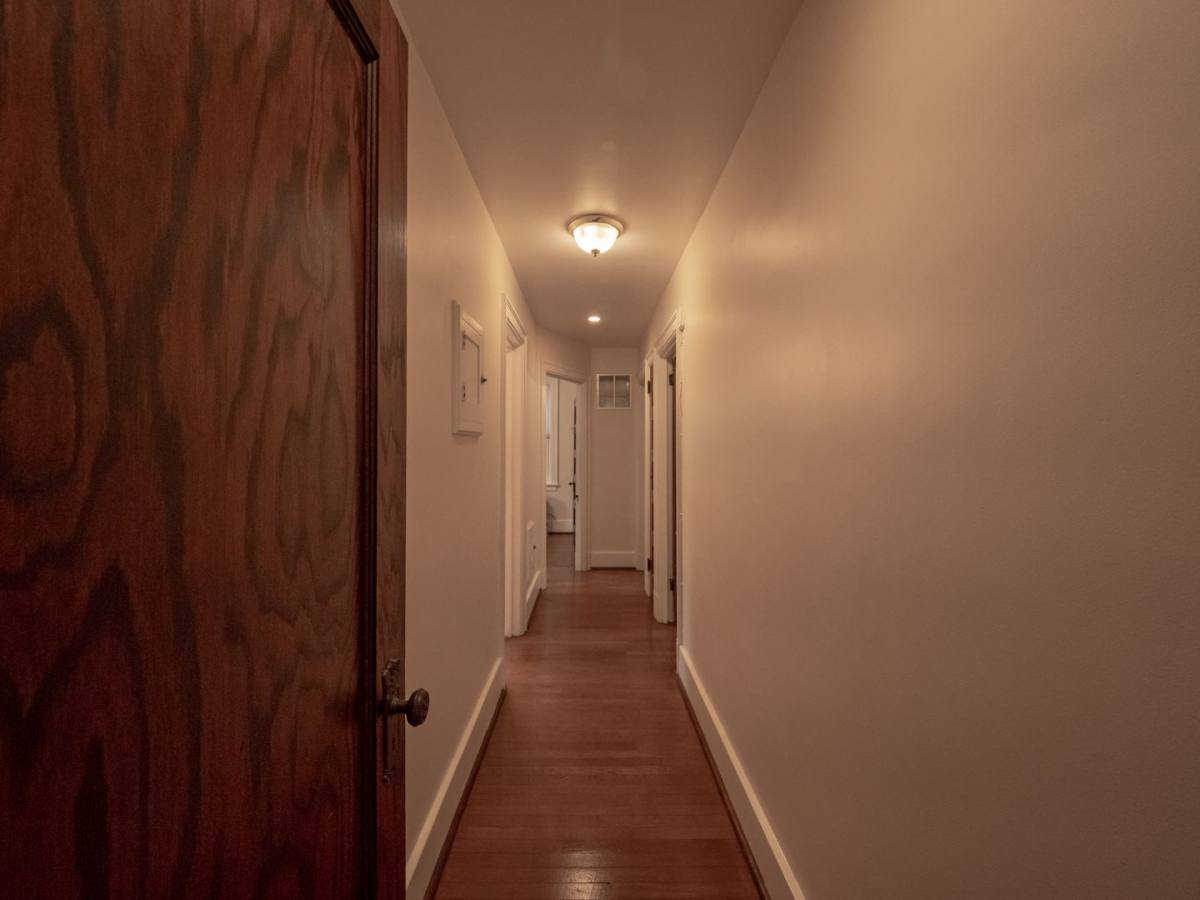 Apartment for rent at 524-526 St James Place, Pittsburgh, PA 15232