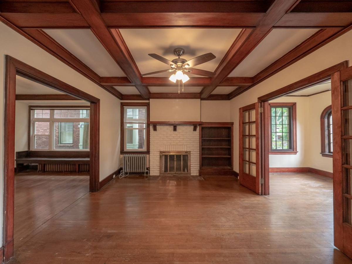 Apartment for rent at 524-526 St James Place, Pittsburgh, PA 15232