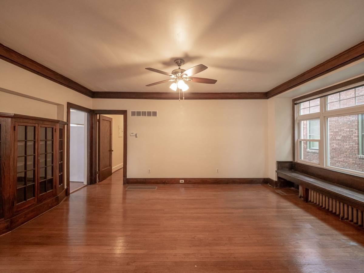 Apartment for rent at 524-526 St James Place, Pittsburgh, PA 15232