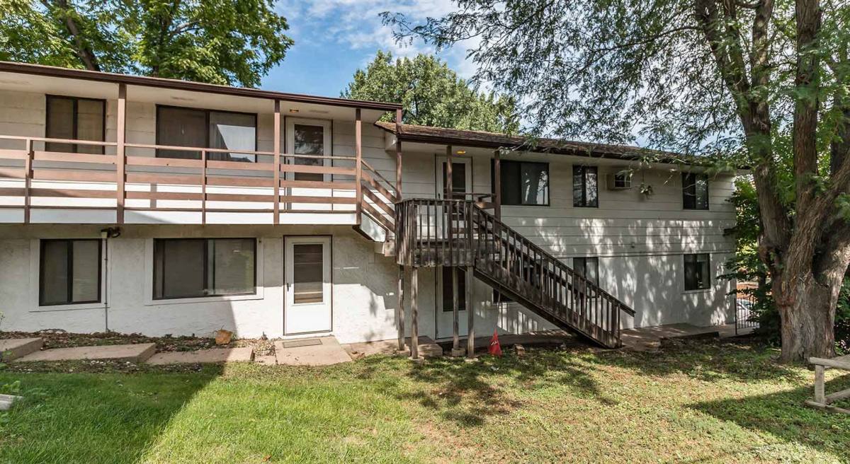 Apartment for rent at 410-412 N Spring Ave, Sioux Falls, SD 57104