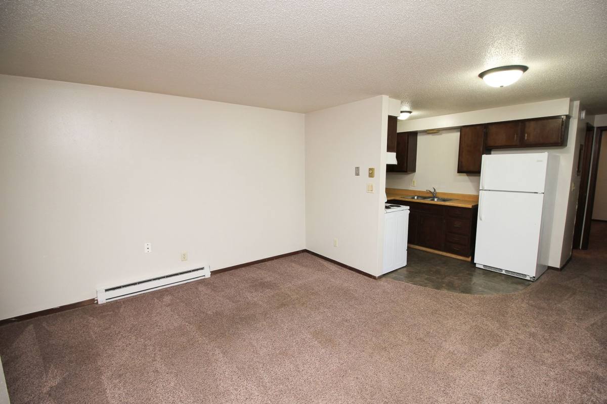 Apartment for rent at 410-412 N Spring Ave, Sioux Falls, SD 57104