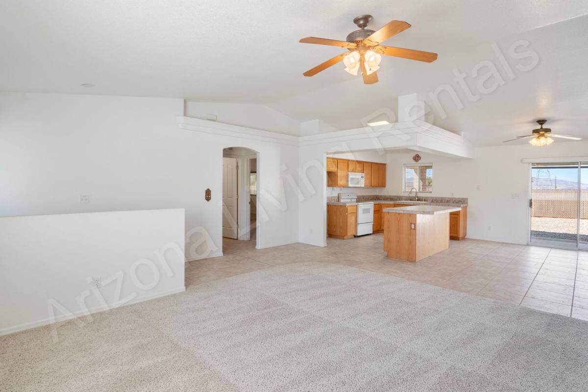 House for rent at 1309 McCulloch Blvd S, Lake Havasu City, AZ 86406