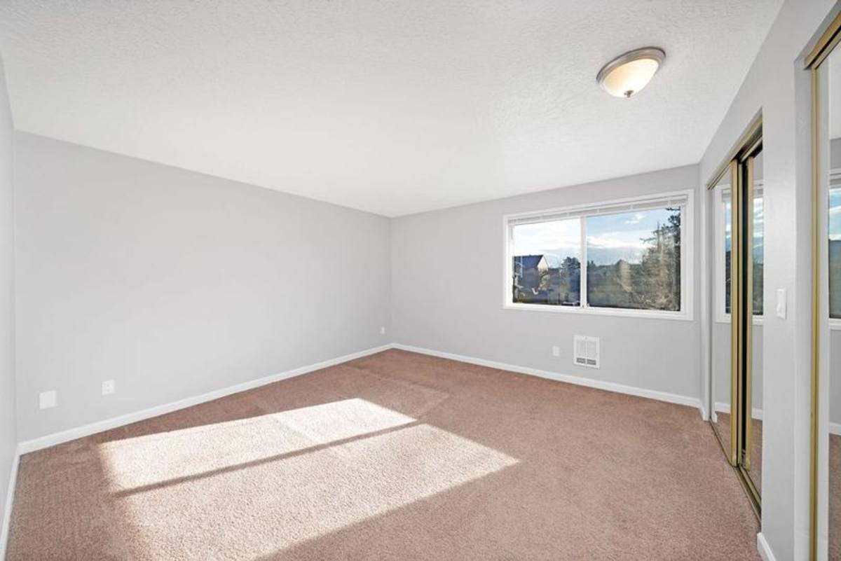 Apartment for rent at 14302 E Burnside St, Portland, OR 97233