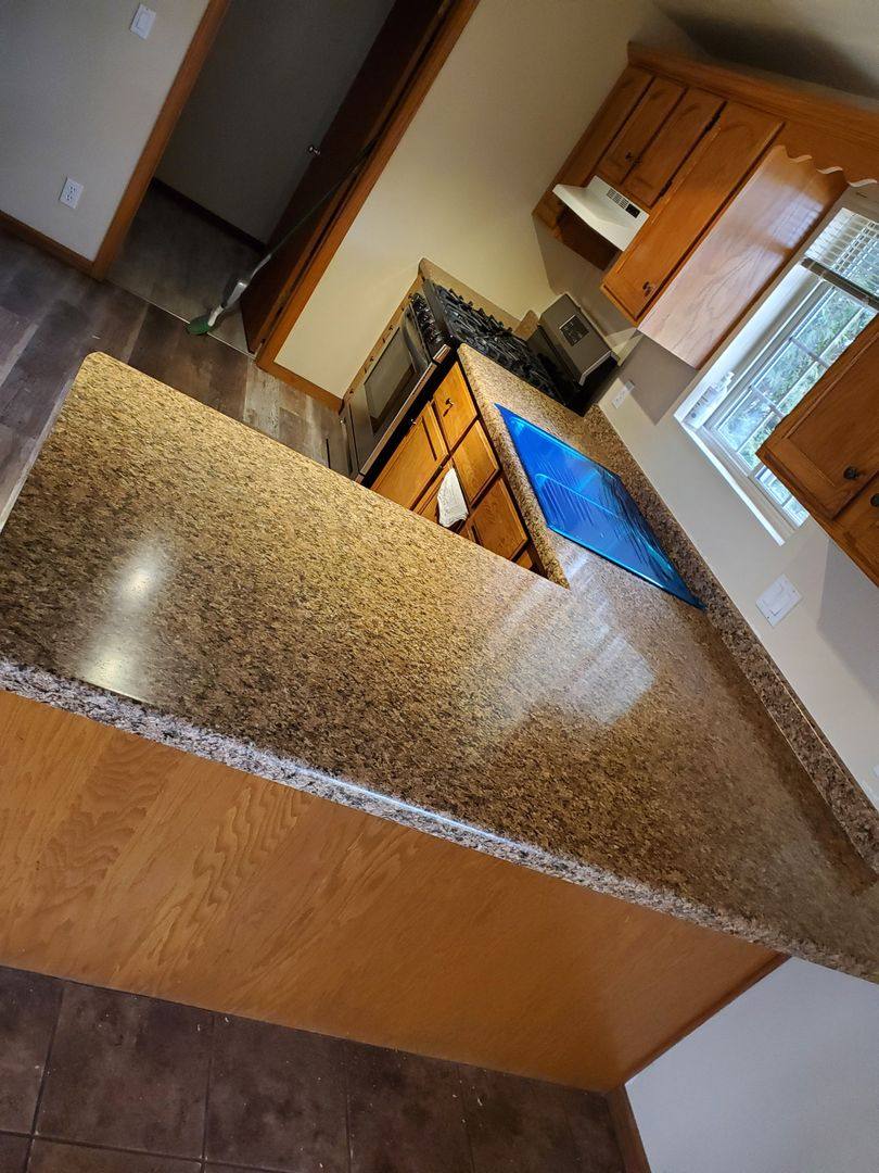 Townhouse for rent at 293-295 Desplaine Rd, De Pere, WI 54115