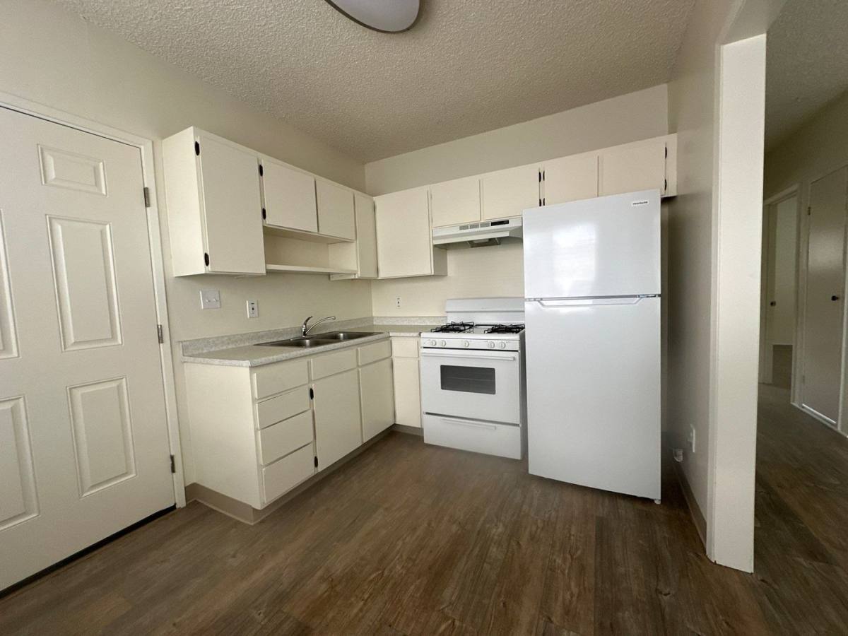 Apartment for rent at 2160 Arthur St, Klamath Falls, OR 97603