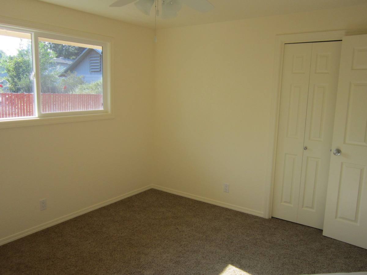 Apartment for rent at 3930- 3938 Shasta Way, Klamath Falls, OR 97603