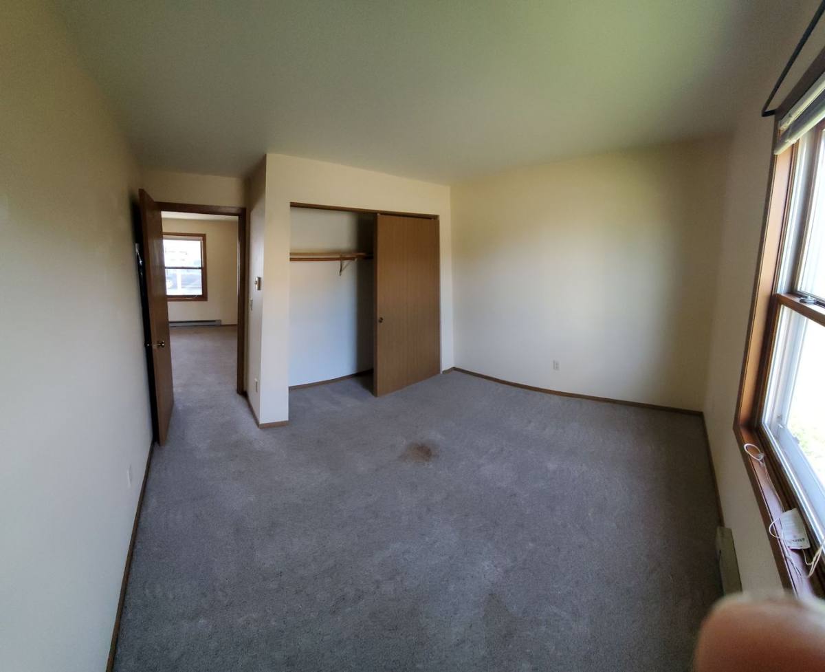 Apartment for rent at 522 E Bronson Rd, Seymour, WI 54165