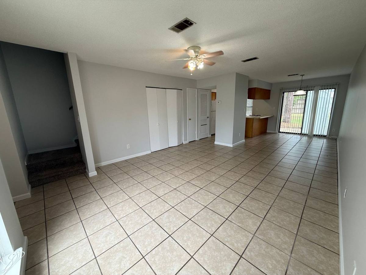 Townhouse for rent at 2808 Villa Woods Circle, Gulf Breeze, FL 32563