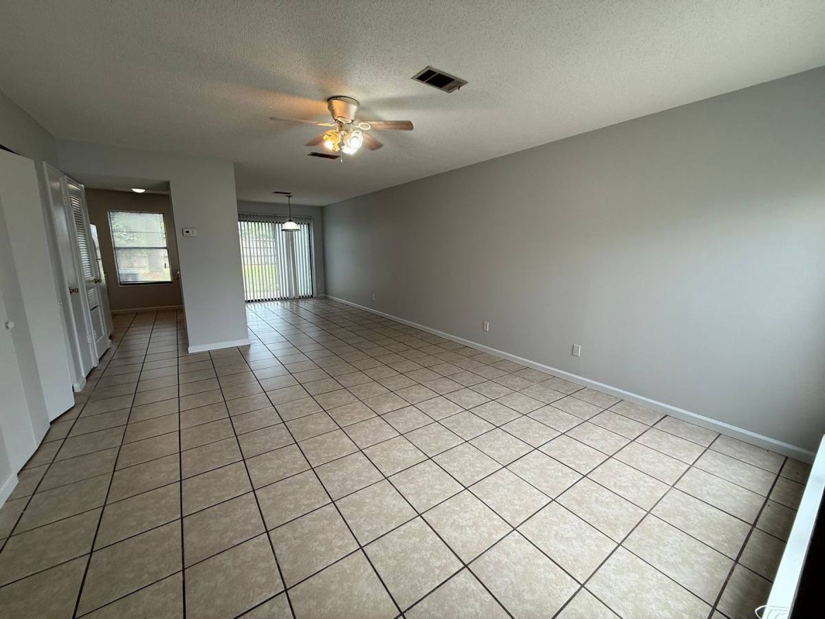 Townhouse for rent at 2808 Villa Woods Circle, Gulf Breeze, FL 32563